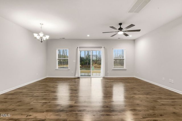 156 Willow Green Drive, Clayton, NC 27527