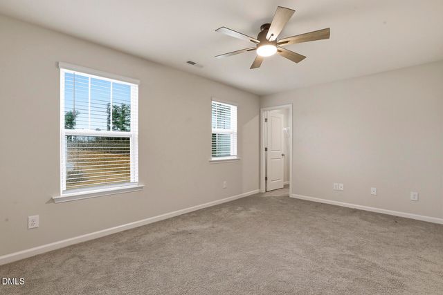 156 Willow Green Drive, Clayton, NC 27527