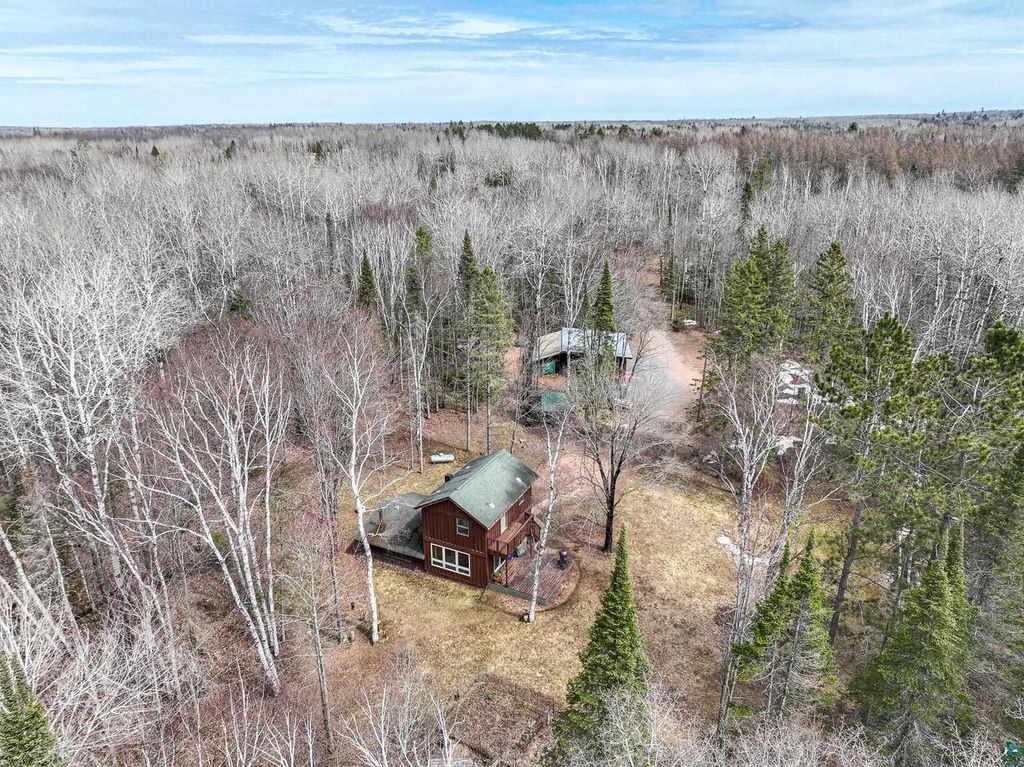5190 Koenen Rd, South Range, WI 54874