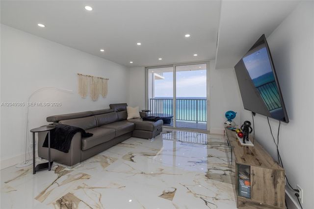 400 N Surf 1002 1002, Hollywood, FL 33019