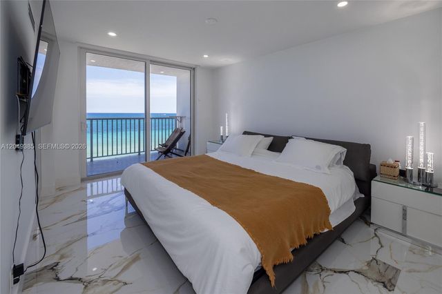 400 N Surf 1002 1002, Hollywood, FL 33019