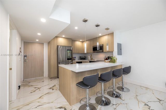 400 N Surf 1002 1002, Hollywood, FL 33019