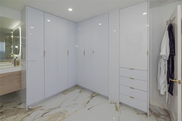 400 N Surf 1002 1002, Hollywood, FL 33019