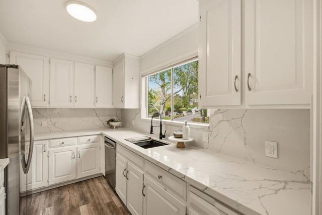600 Pennsylvania Avenue 1, Los Gatos, CA 95030