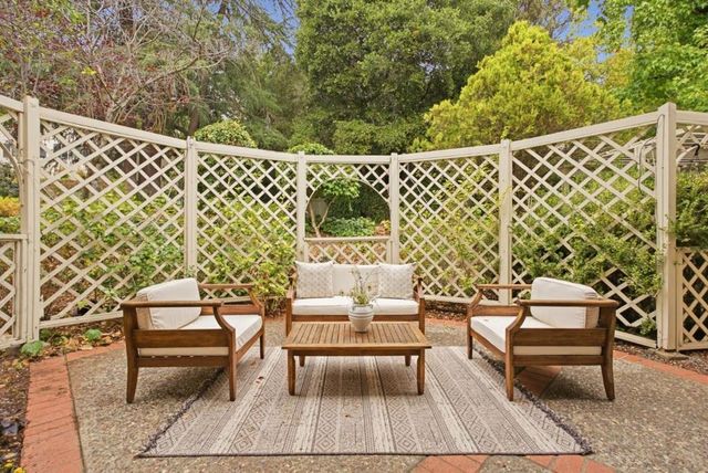 600 Pennsylvania Avenue 1, Los Gatos, CA 95030