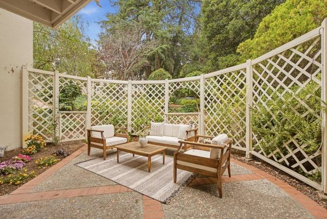 600 Pennsylvania Avenue 1, Los Gatos, CA 95030