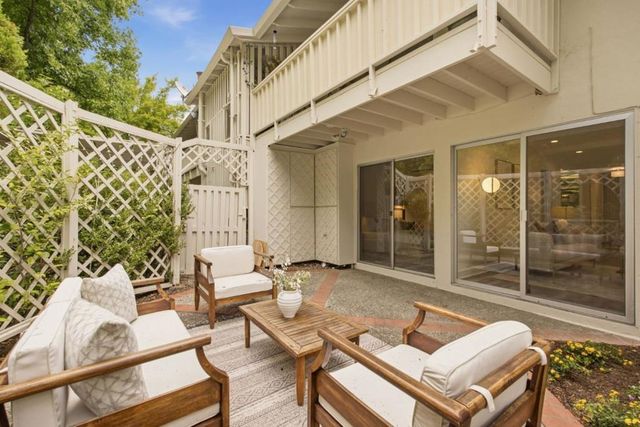 600 Pennsylvania Avenue 1, Los Gatos, CA 95030