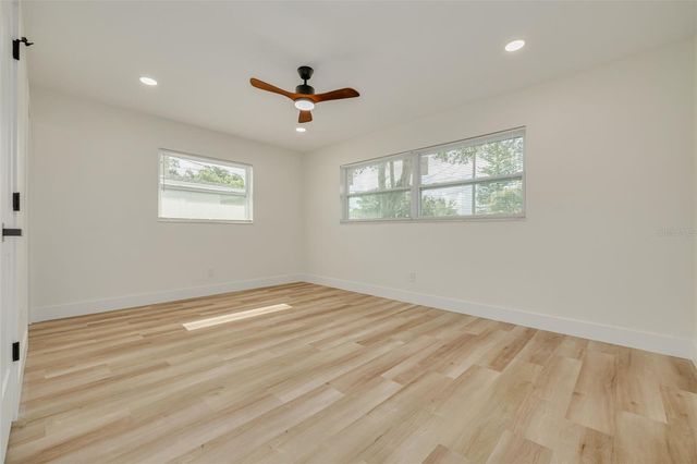 1673 CAMBRIDGE DRIVE, Clearwater, FL 33756