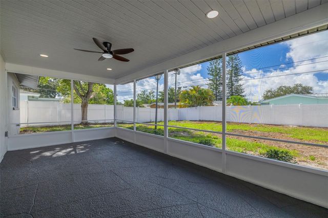 1673 CAMBRIDGE DRIVE, Clearwater, FL 33756