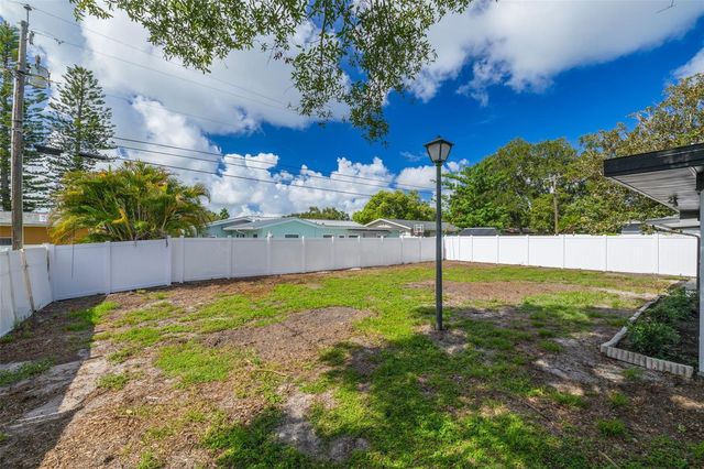 1673 CAMBRIDGE DRIVE, Clearwater, FL 33756