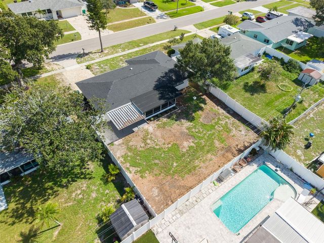 1673 CAMBRIDGE DRIVE, Clearwater, FL 33756