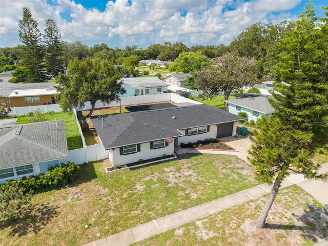 1673 CAMBRIDGE DRIVE, Clearwater, FL 33756