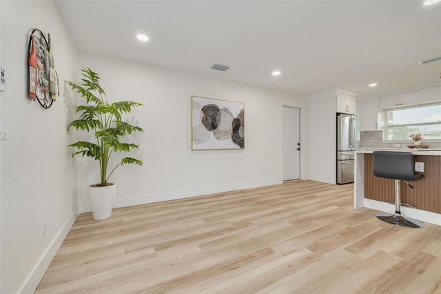 1673 CAMBRIDGE DRIVE, Clearwater, FL 33756