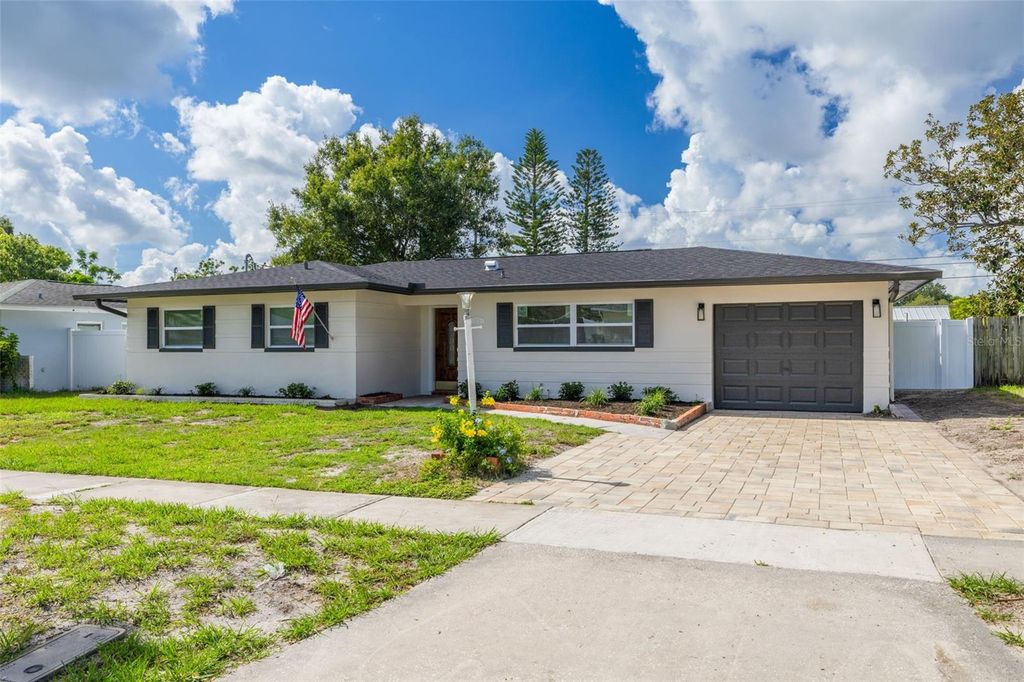 1673 CAMBRIDGE DRIVE, Clearwater, FL 33756