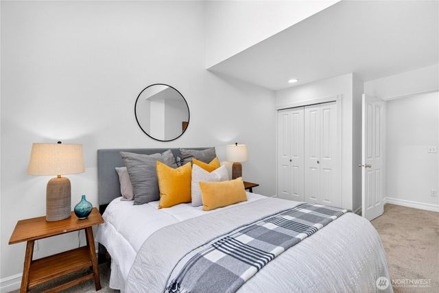 402 Aloha Street, Seattle, WA 98109