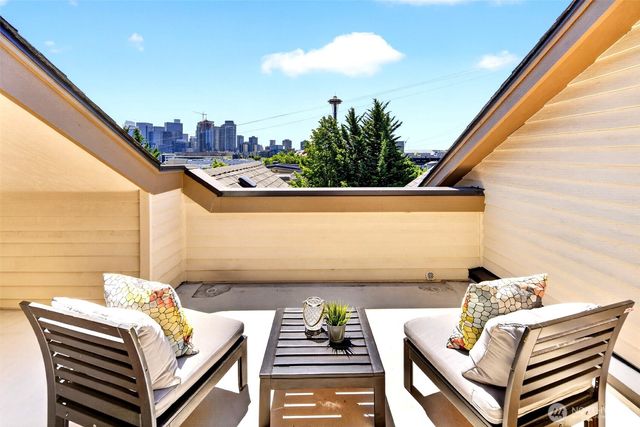 402 Aloha Street, Seattle, WA 98109