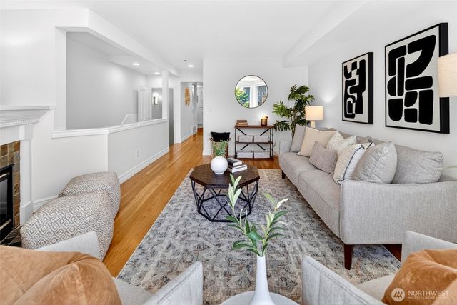 402 Aloha Street, Seattle, WA 98109