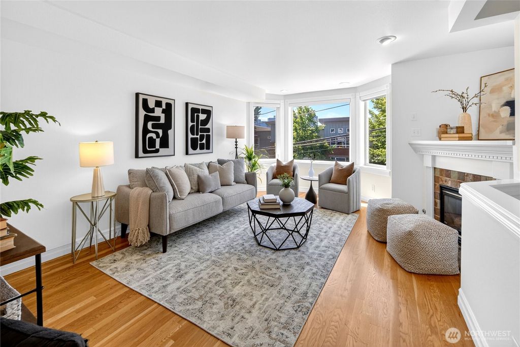 402 Aloha Street, Seattle, WA 98109