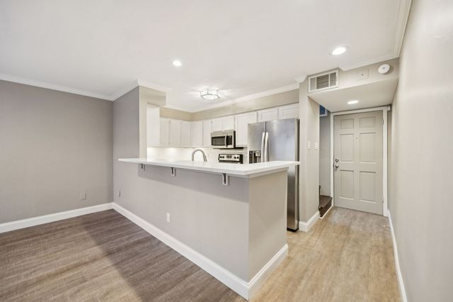 4411 Gilbert Avenue 12, Dallas, TX 75219