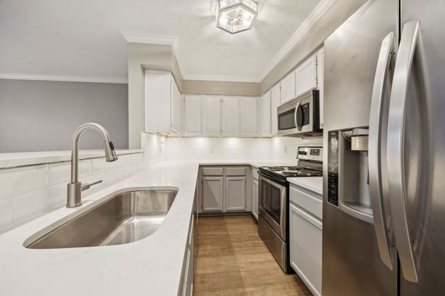 4411 Gilbert Avenue 12, Dallas, TX 75219