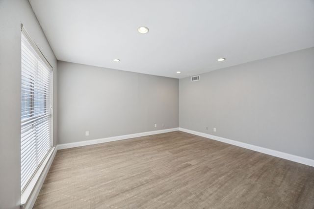 4411 Gilbert Avenue 12, Dallas, TX 75219