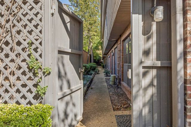 4411 Gilbert Avenue 12, Dallas, TX 75219