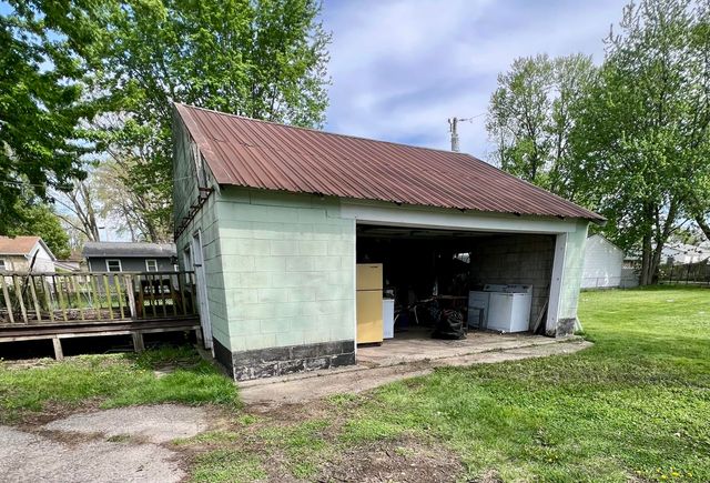 1745 E 24th Avenue, Lake Station, IN 46405