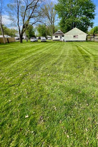 1745 E 24th Avenue, Lake Station, IN 46405