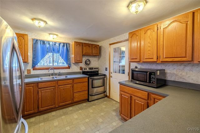 114 Bel Air Dr Drive, Cicero, NY 13215