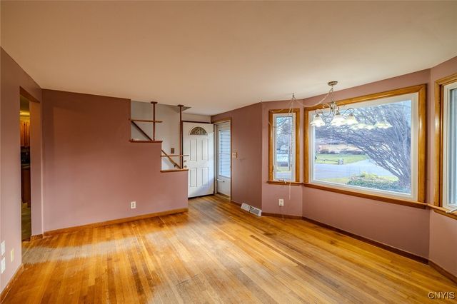 114 Bel Air Dr Drive, Cicero, NY 13215