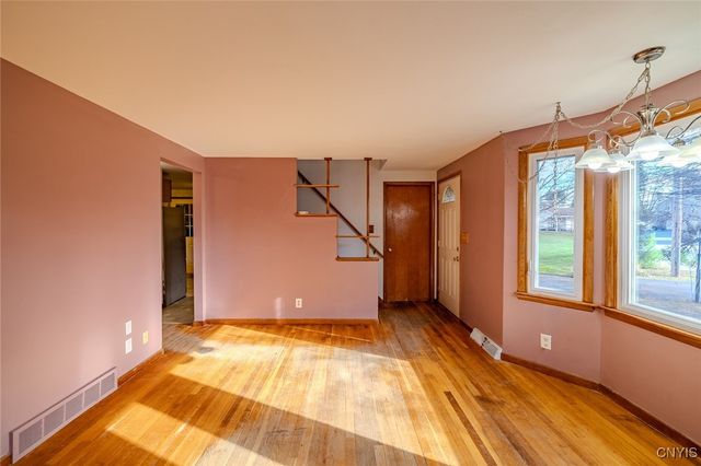 114 Bel Air Dr Drive, Cicero, NY 13215