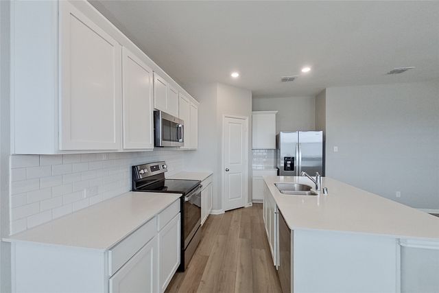 260 Jenkinson Drive, Fate, TX 75189