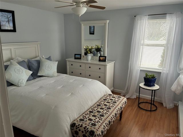 34 Beach Street, West Islip, NY 11795