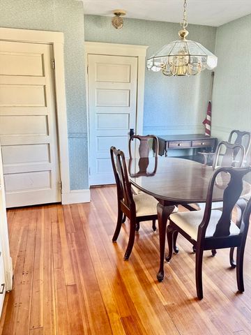25 Hummock Road, Quincy, MA 02171
