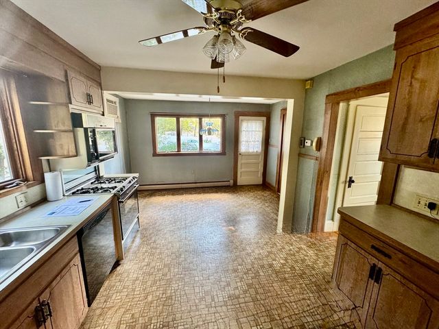 25 Hummock Road, Quincy, MA 02171
