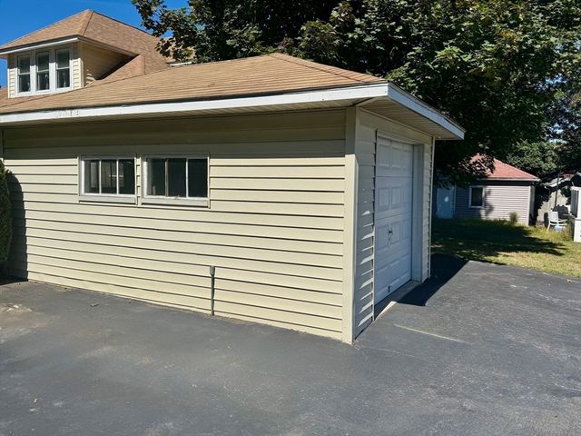 25 Hummock Road, Quincy, MA 02171
