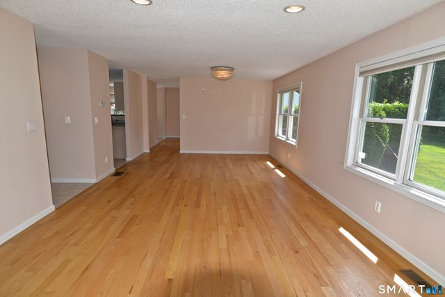 55 Canterbury Road 55, Hamden, CT 06514