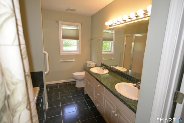 55 Canterbury Road 55, Hamden, CT 06514