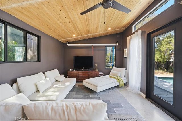 1720 Voorhees, Manhattan Beach, CA 90266
