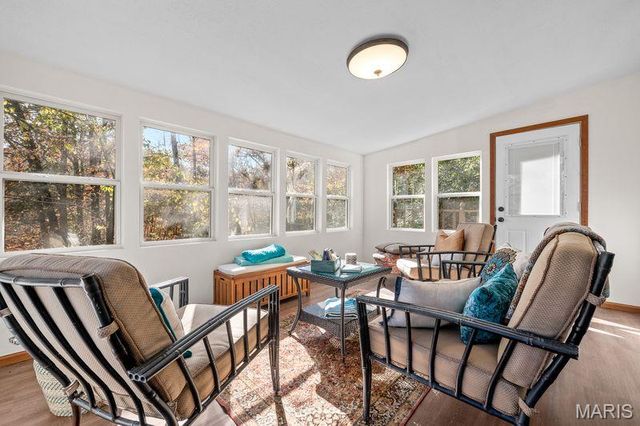 9775 Dogwood Drive, Bartelso, IL 62218