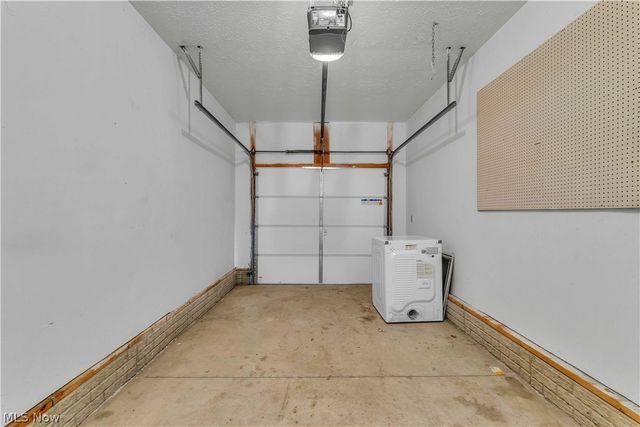 38145 French Creek Road, Avon, OH 44011