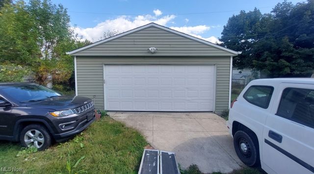 1421 Elder Avenue, Akron, OH 44301