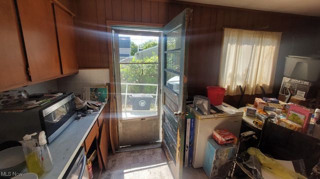 1421 Elder Avenue, Akron, OH 44301