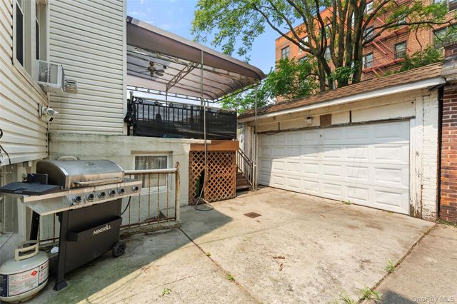 2020 Continental Avenue, Bronx, NY 10461