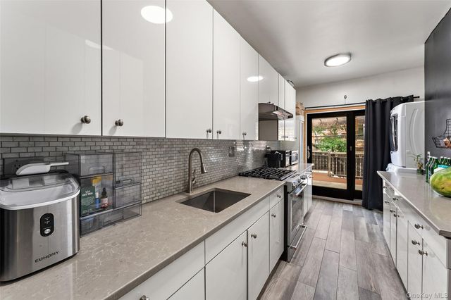 2020 Continental Avenue, Bronx, NY 10461