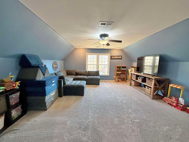 636 SYDNEY BENDER LN, Collierville, TN 38017