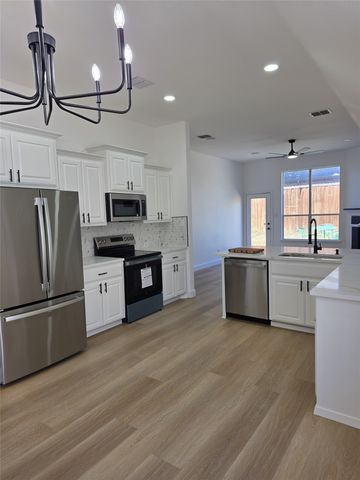 10013 Daly Drive, Fort Worth, TX 76053