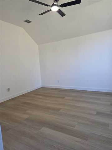 10013 Daly Drive, Fort Worth, TX 76053