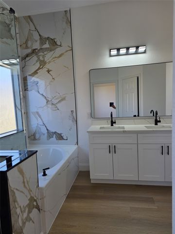 10013 Daly Drive, Fort Worth, TX 76053