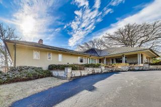 6500 Shady Lane, Burr Ridge, IL 60527